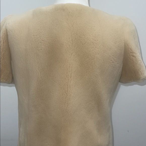 Escada - Picture 3 of 4